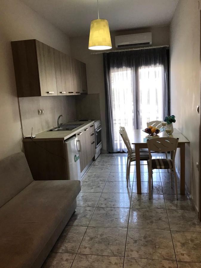 Kostas-Apartment イエリソス エクステリア 写真